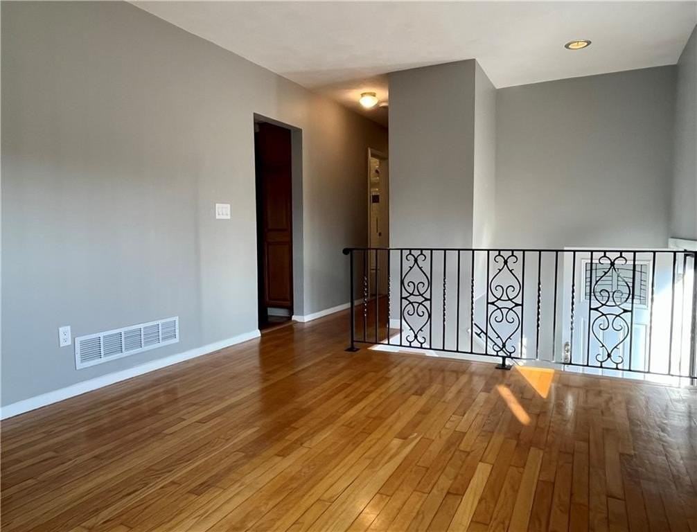 35 Namquid Dr - Photo 3 of 22