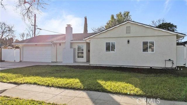 9641 Comanche Ave - Photo 2 of 8