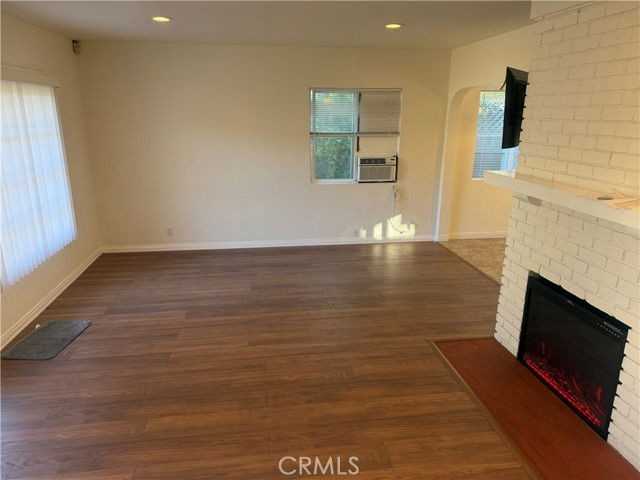 22125 Costanso St - Photo 3 of 8