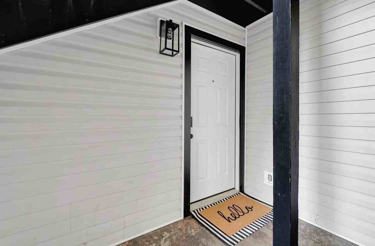 611 N Copeland St Apt B #B - Photo 2 of 10