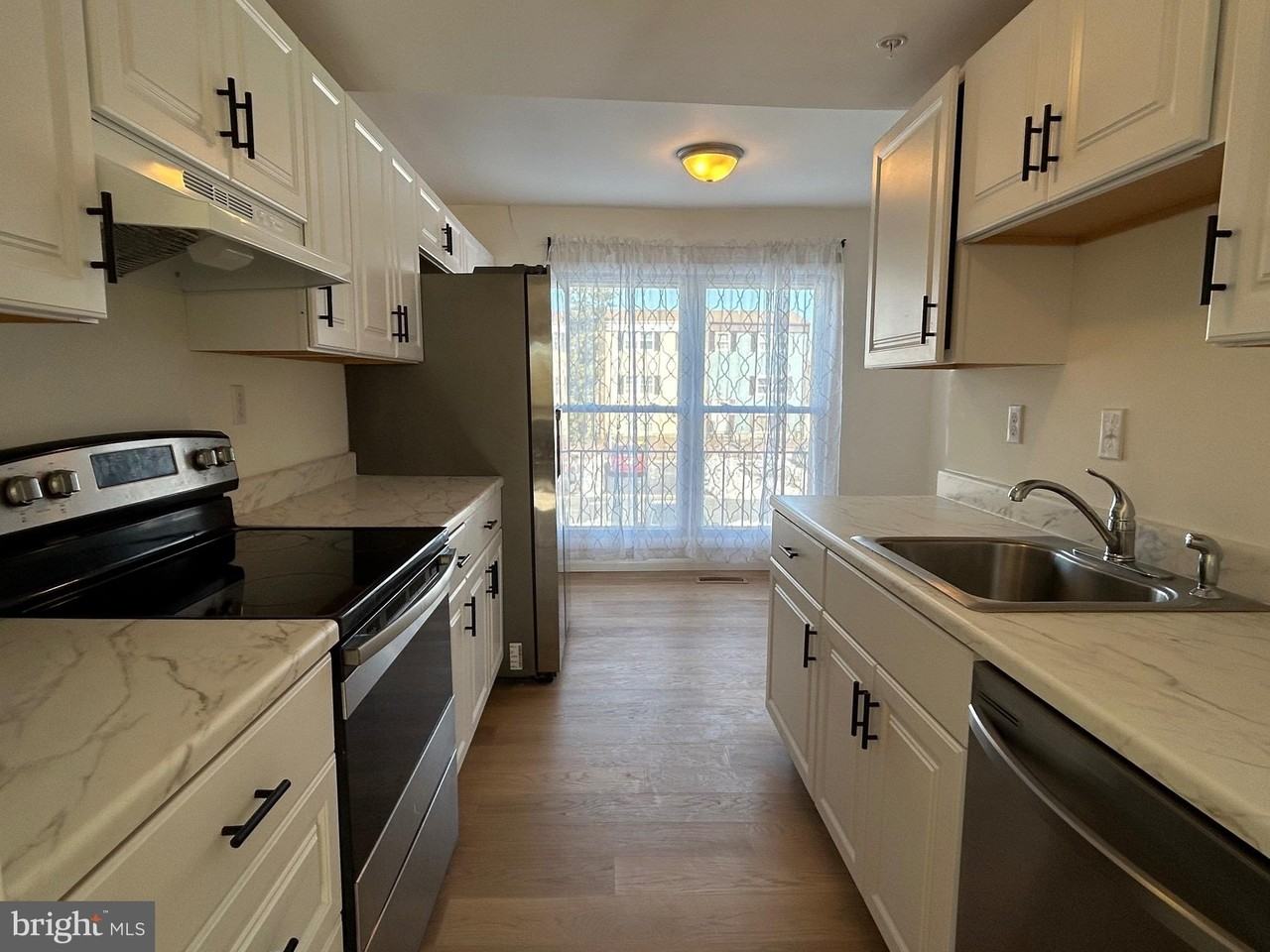 216 Whitherspoon Ln - Photo 4 of 26