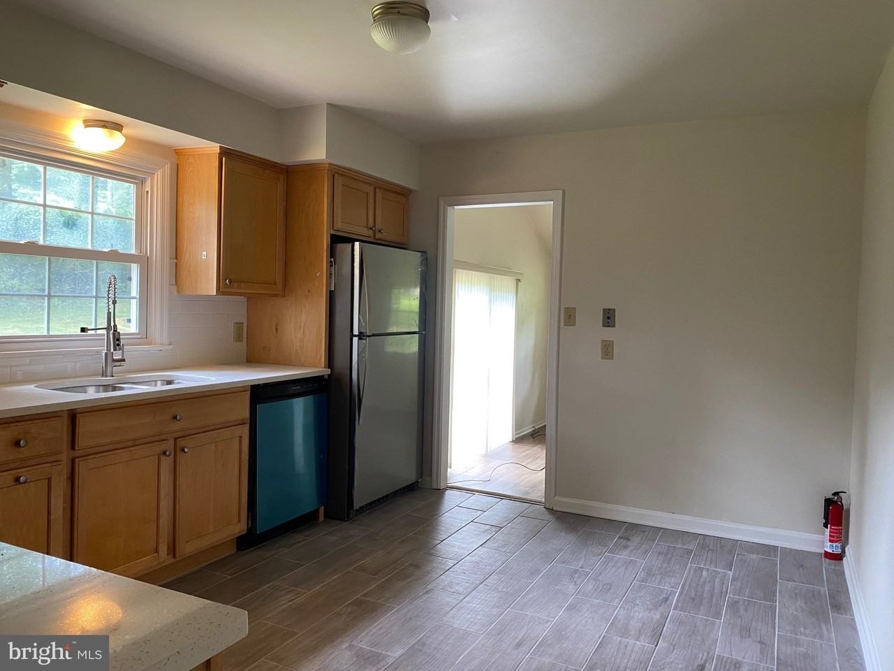 134 Chapel Hill Dr - Photo 3 of 20