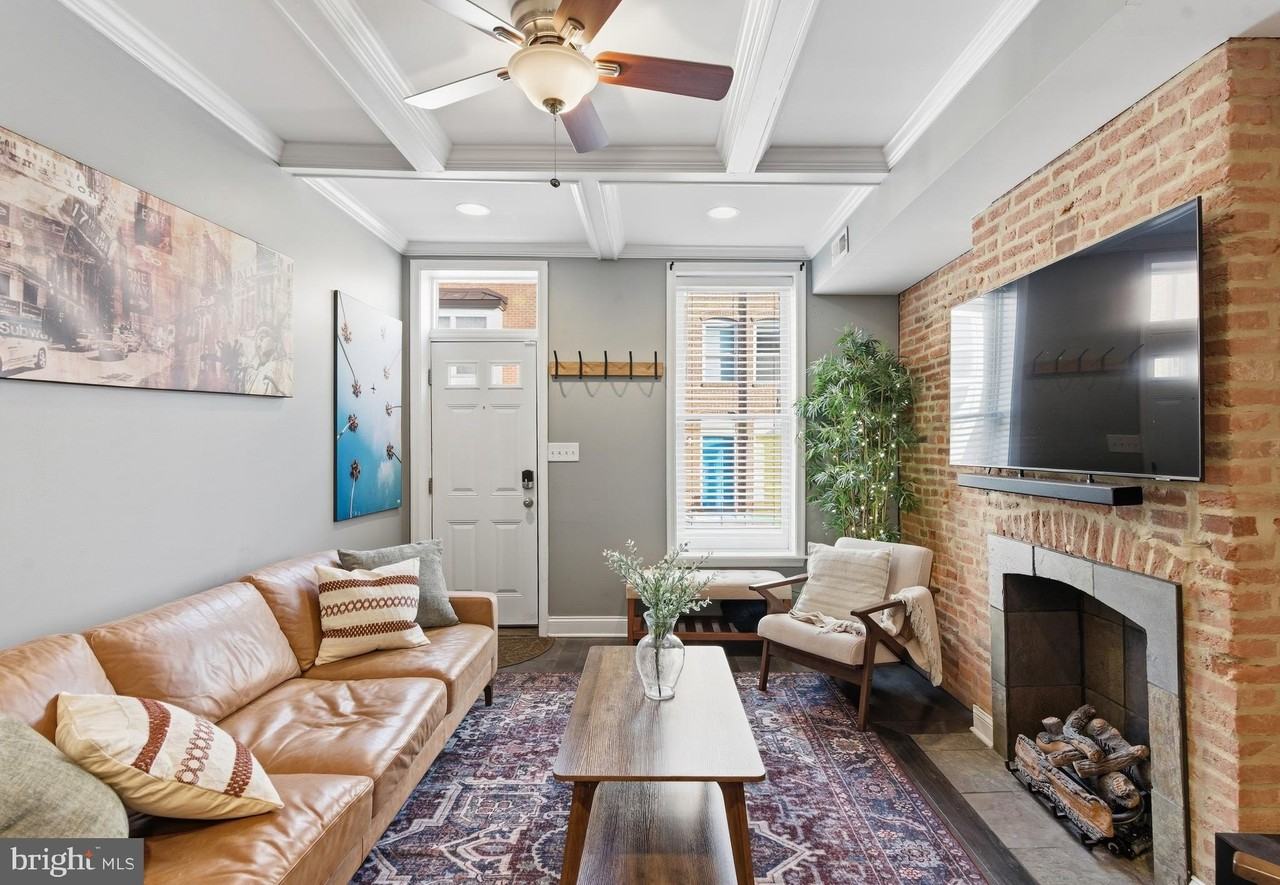 1414 Richardson St - Photo 3 of 30