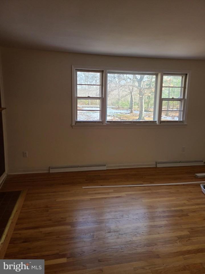 12305 Rock Point Rd - Photo 3 of 12