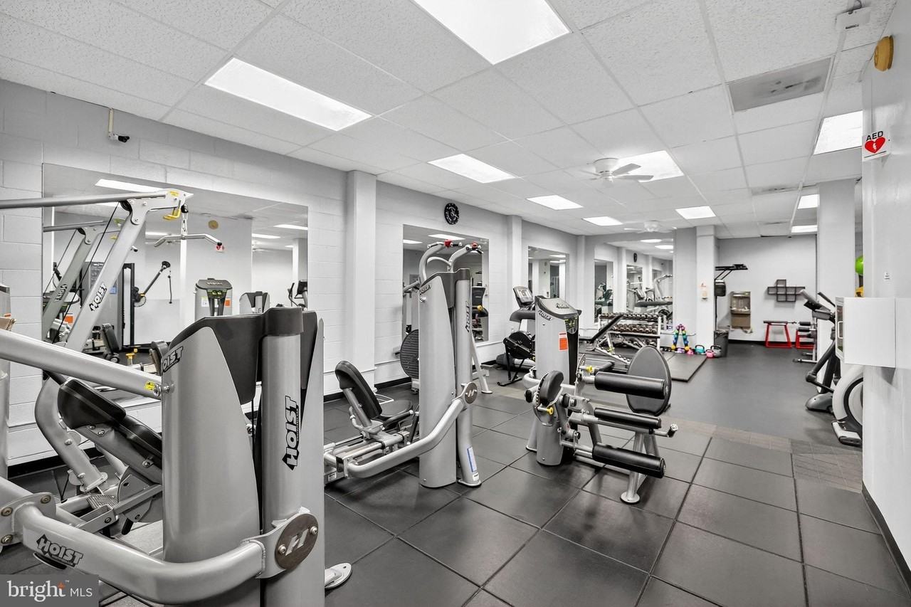 5500 Friendship Blvd Apt 1812n #1812N - Photo 5 of 8