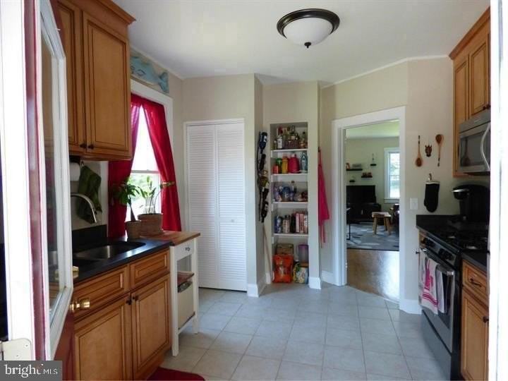 718 Church Hill Rd - Photo 3 of 12