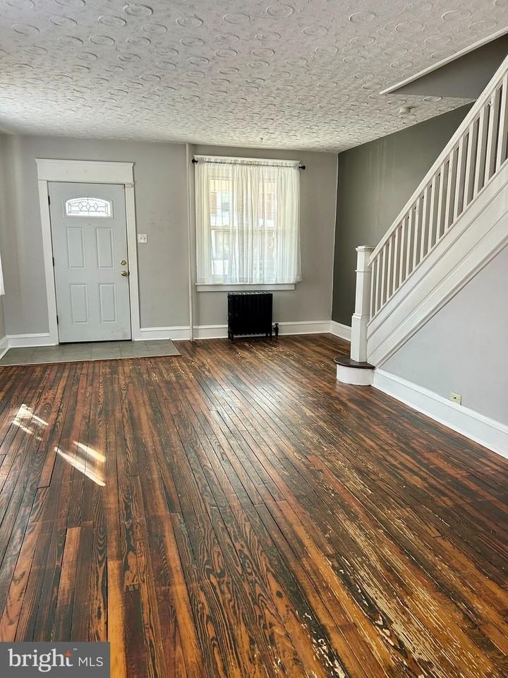 133 E Main St - Photo 3 of 21