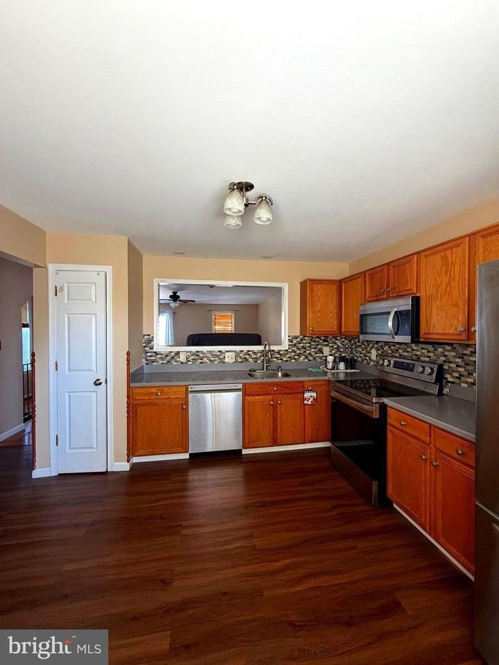 11 Corriere Rd - Photo 2 of 25