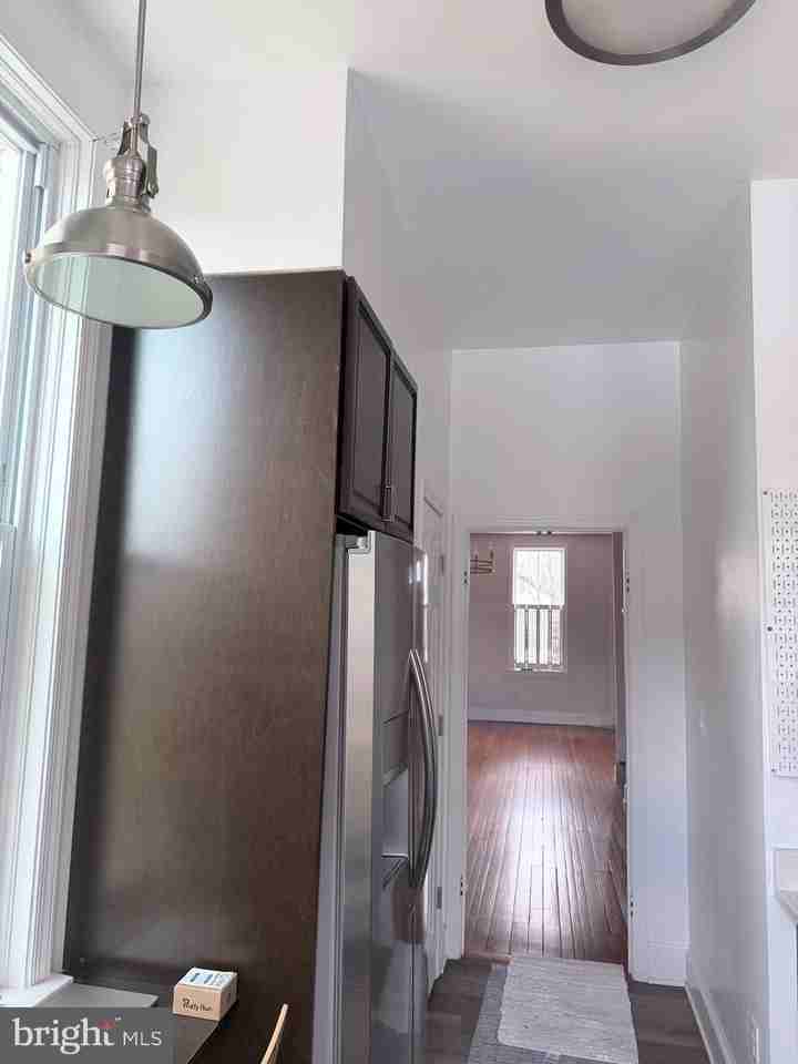 1111 Duke St - Photo 5 of 37