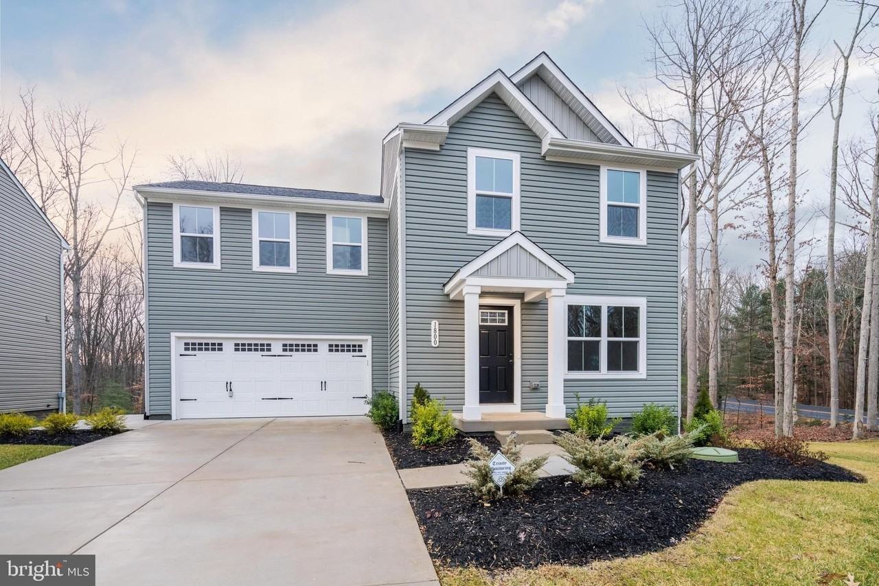 1800 Glenmere Rd - Photo 2 of 8