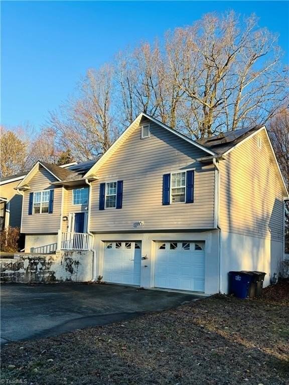 1635 Tadmore St - Photo 2 of 26