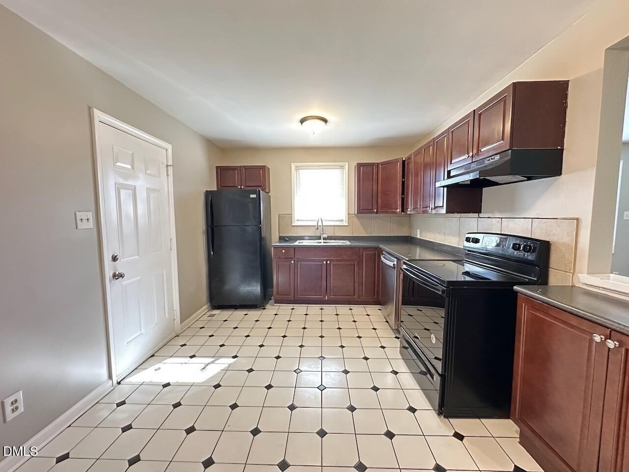 2303 Grantland Dr - Photo 5 of 16