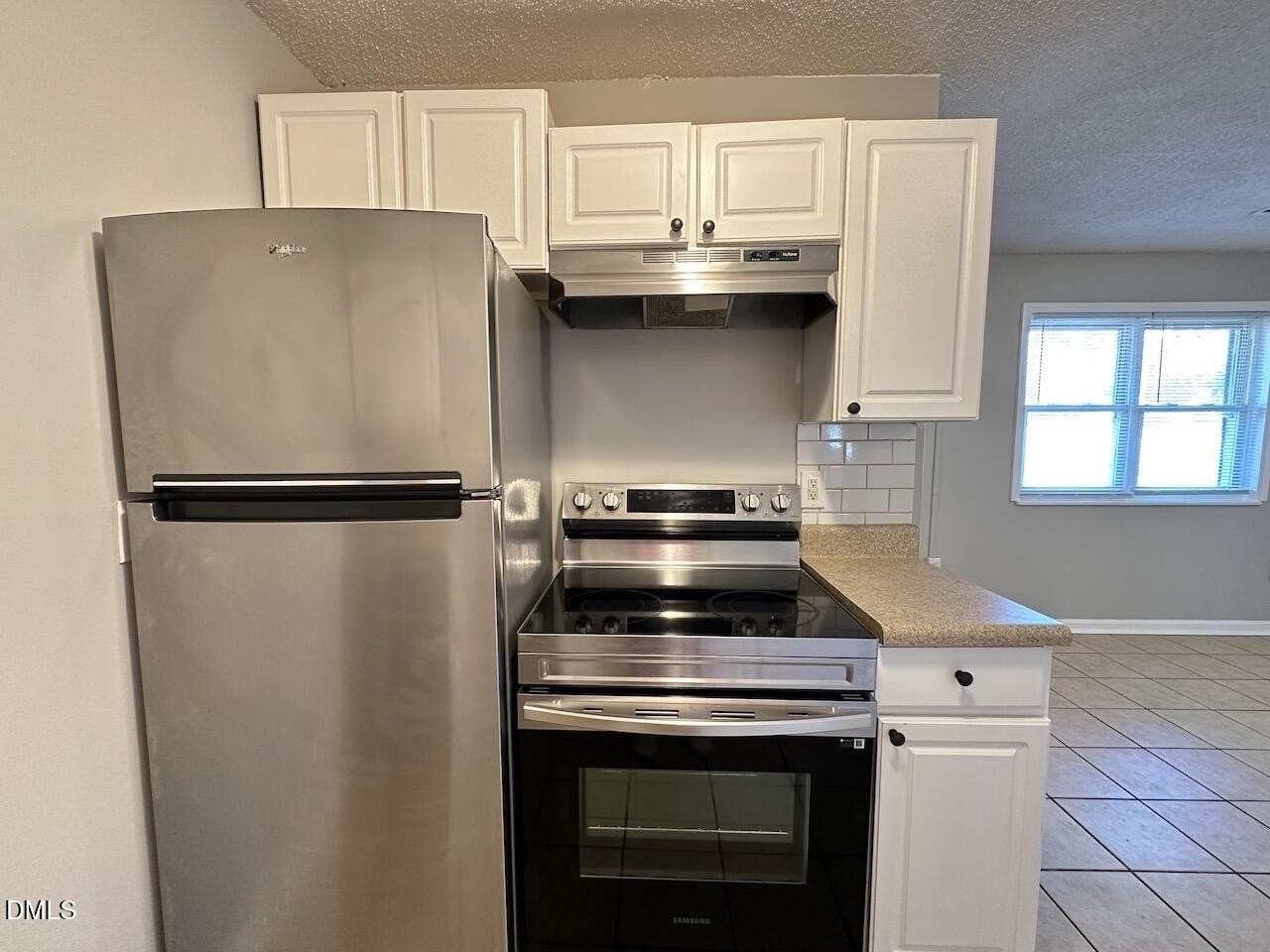 1128 Savannah Dr - Photo 6 of 21