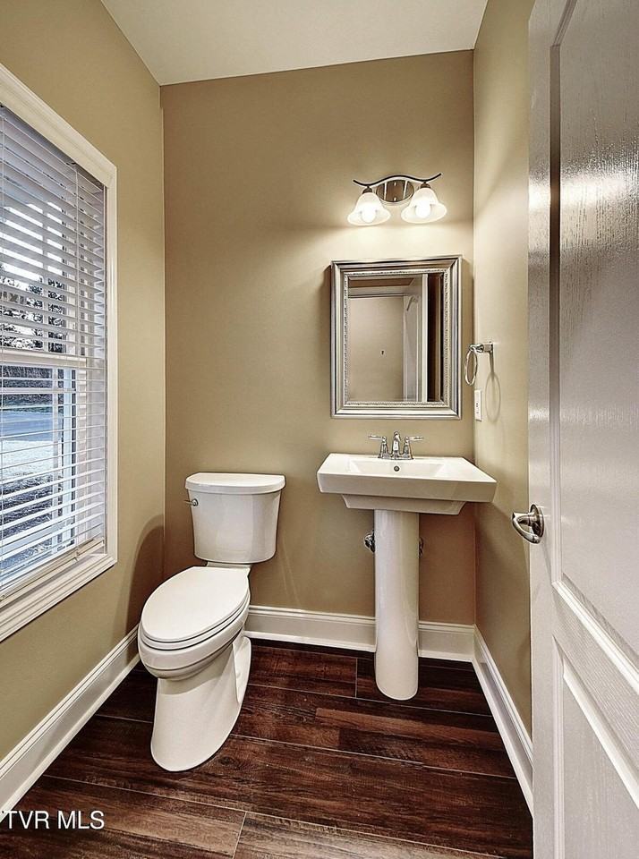 189 Chucks Aly - Photo 3 of 20