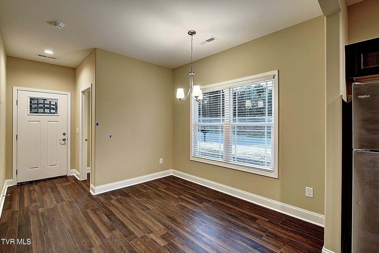 189 Chucks Aly - Photo 4 of 20