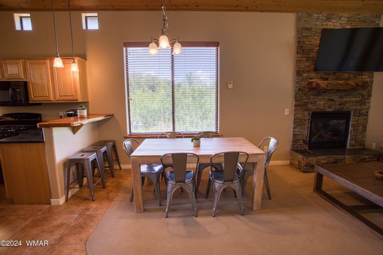 1400 W Navajo Ln Unit 18 #18 - Photo 5 of 14