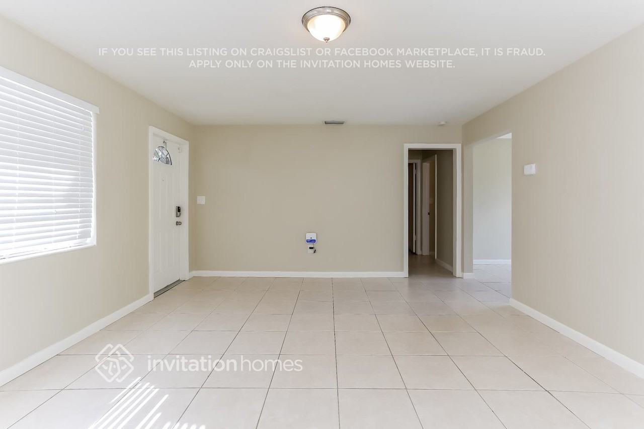 5807 Mango Rd - Photo 4 of 21