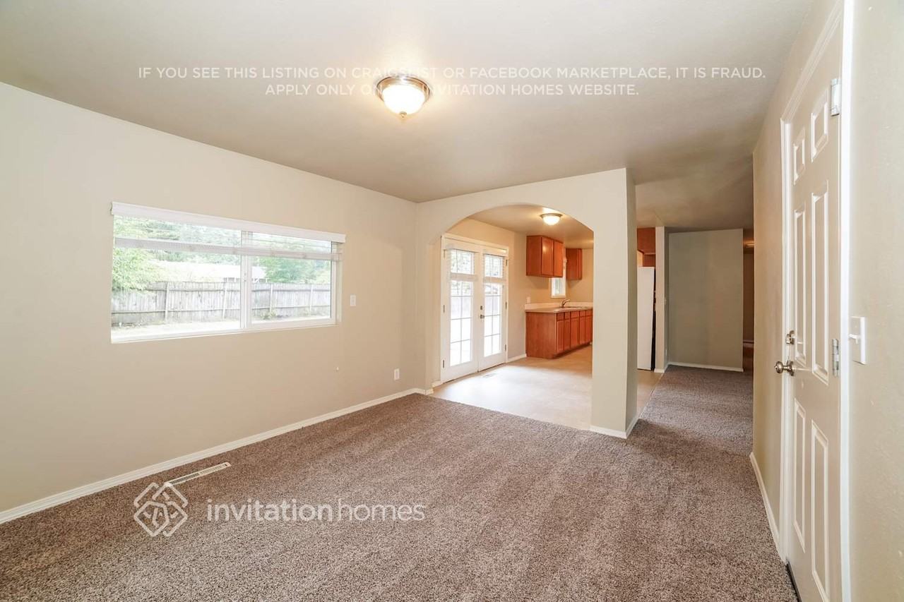 11708 Military Rd Sw - Photo 6 of 19