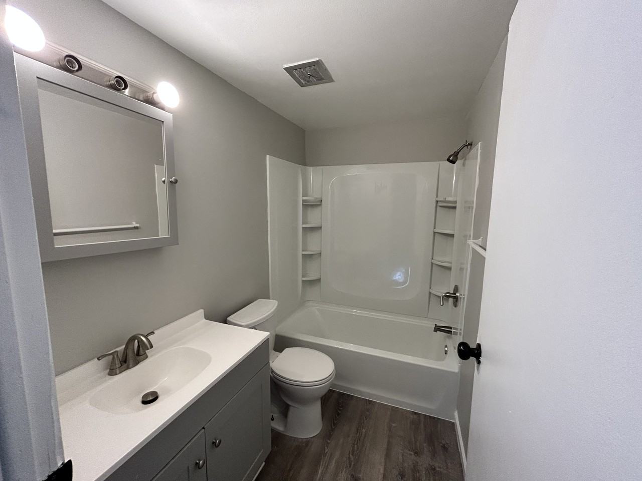 5670 Ironwood Ct #5674 - Photo 4 of 6