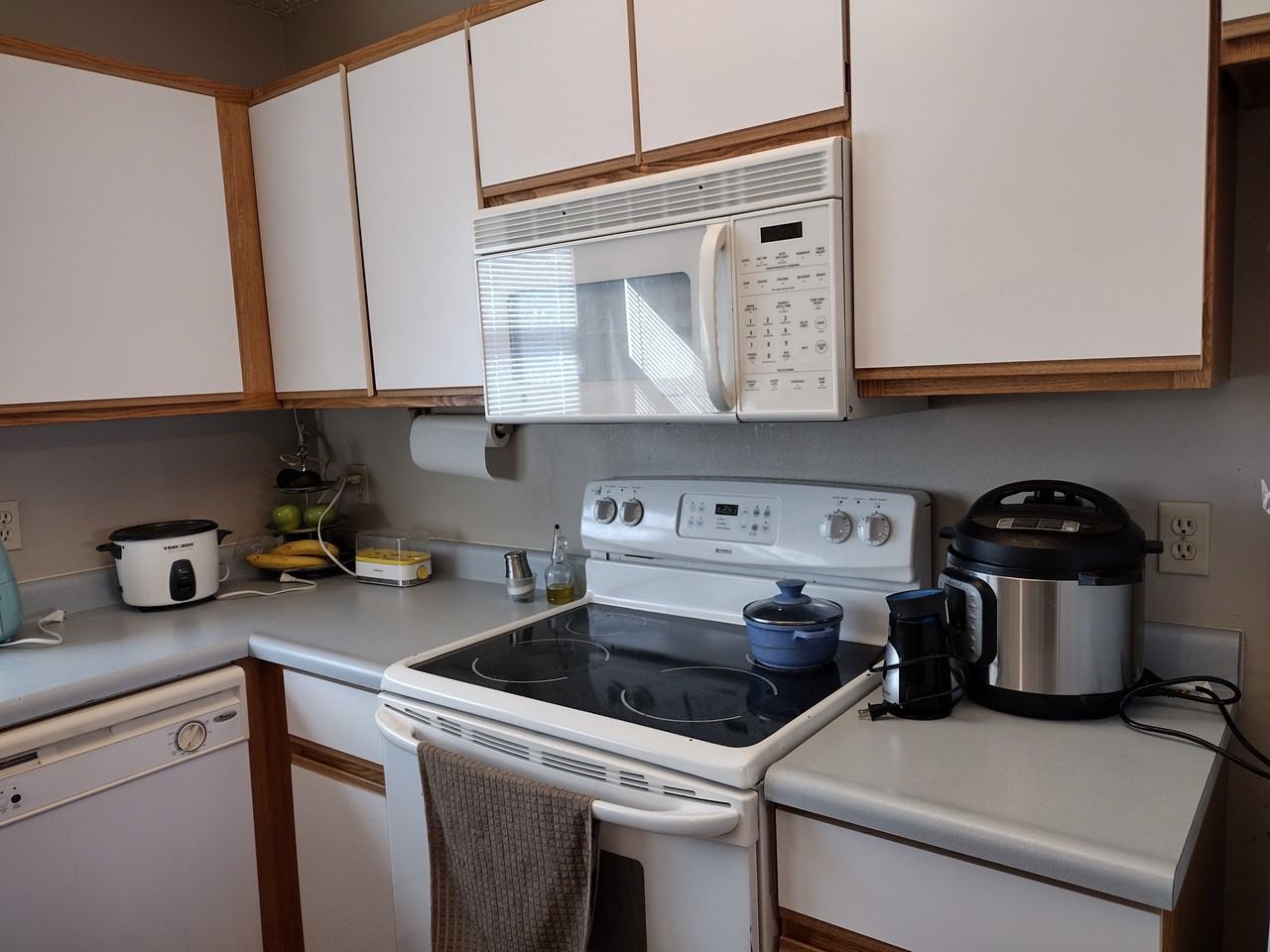 2229 9th St - Photo 5 of 17