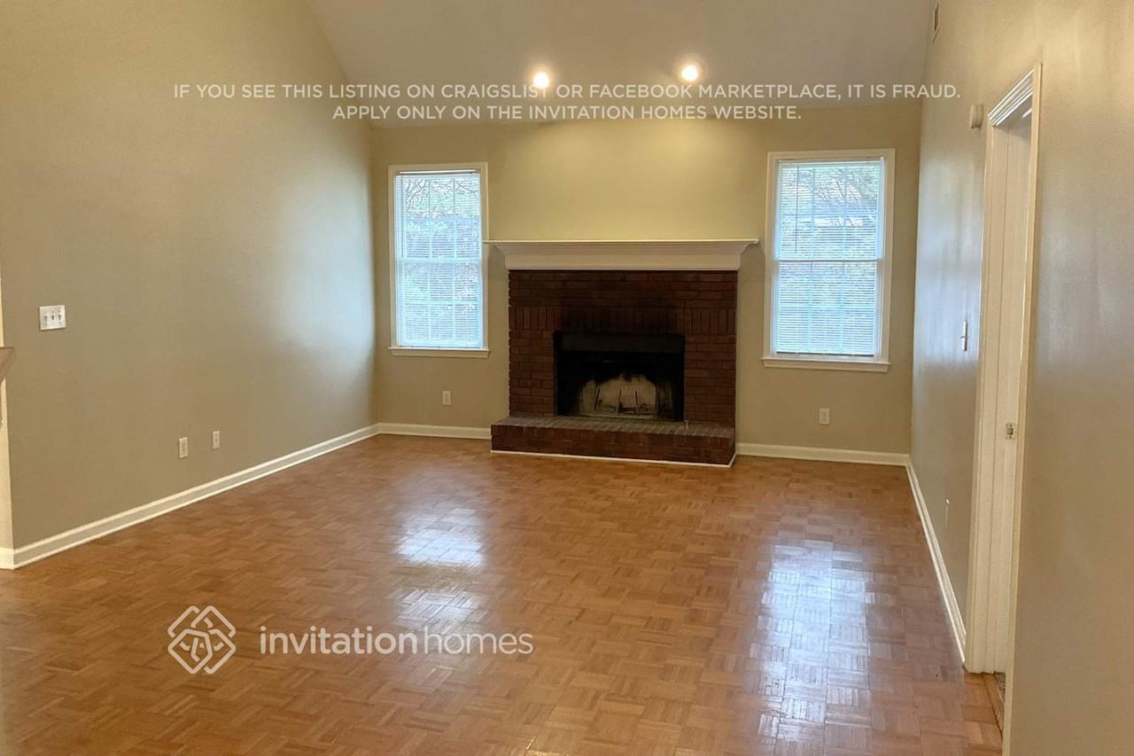 2475 Harbin Springs Cv - Photo 3 of 8