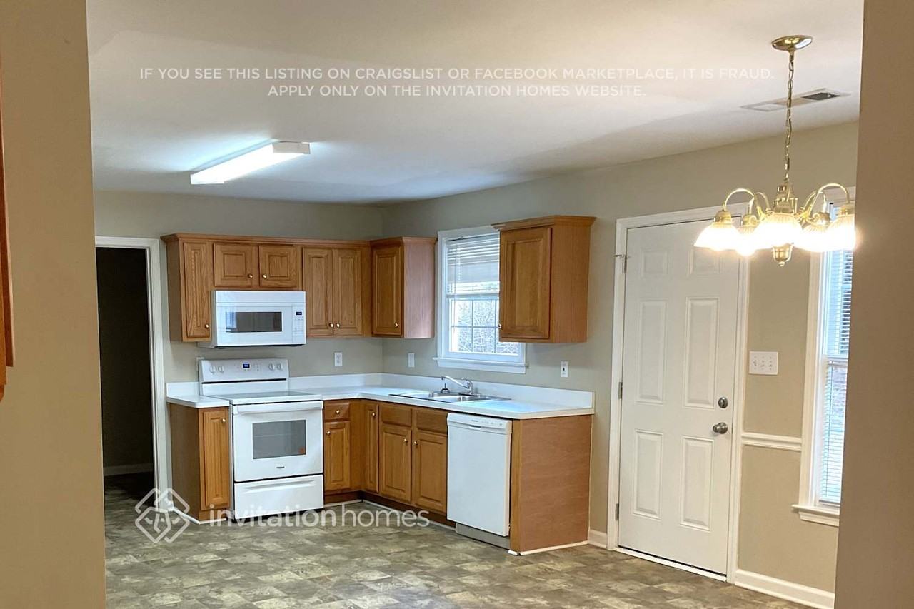 2475 Harbin Springs Cv - Photo 4 of 8