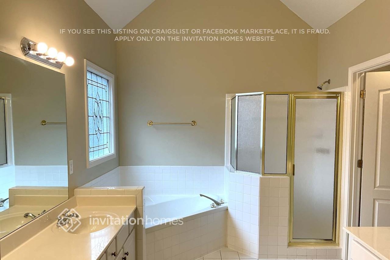 2475 Harbin Springs Cv - Photo 6 of 8