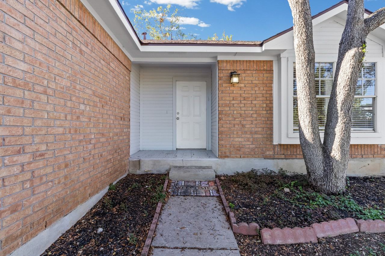 5006 Acorn Grove Ct - Photo 3 of 34