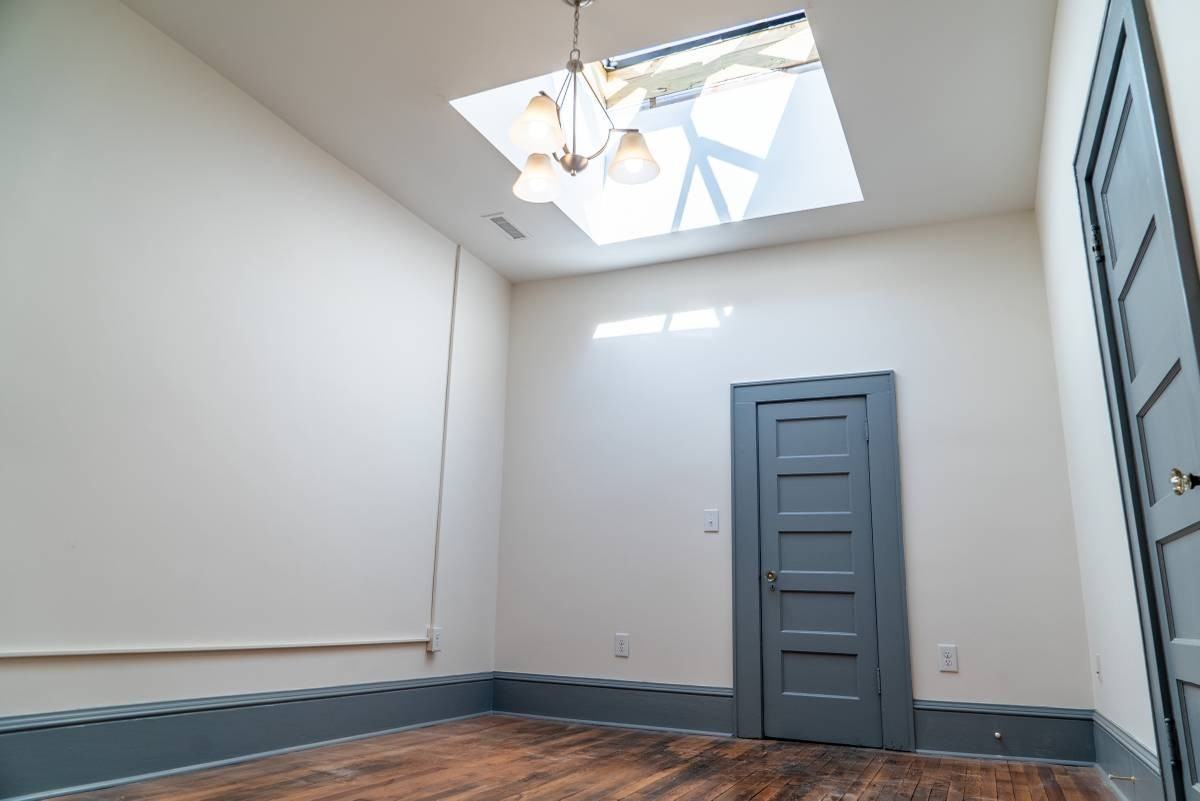 87A W Main St - Photo 3 of 4