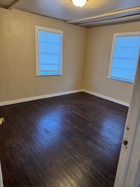 850 Elwood St - Photo 2 of 9