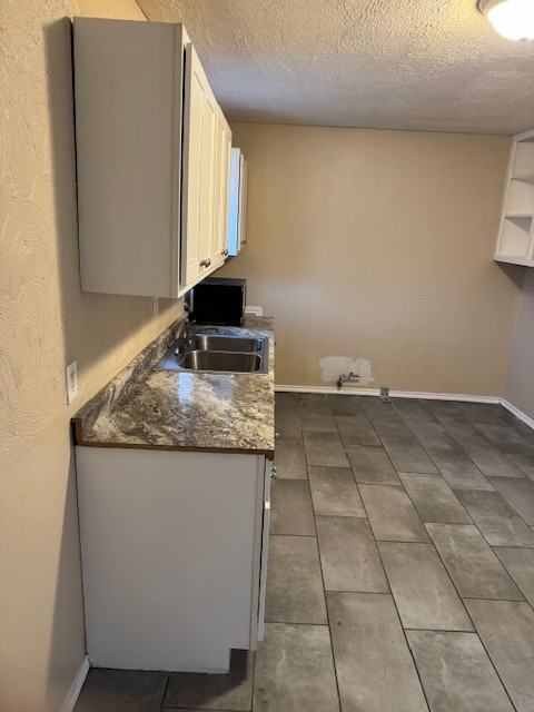 850 Elwood St - Photo 4 of 9