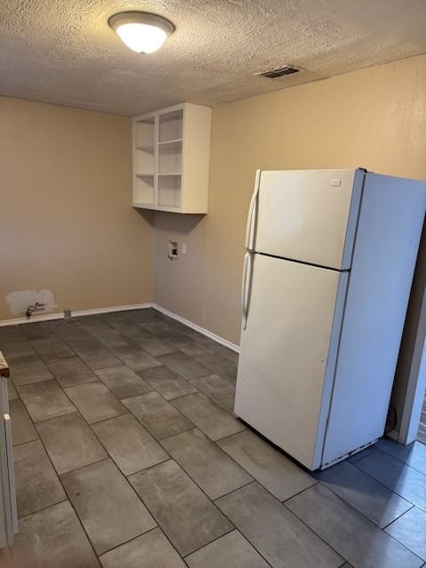 850 Elwood St - Photo 5 of 9