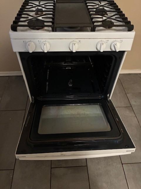 850 Elwood St - Photo 6 of 9