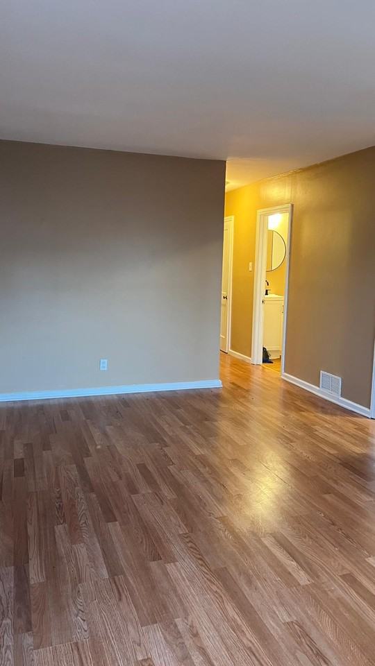 525 Page St - Photo 2 of 11