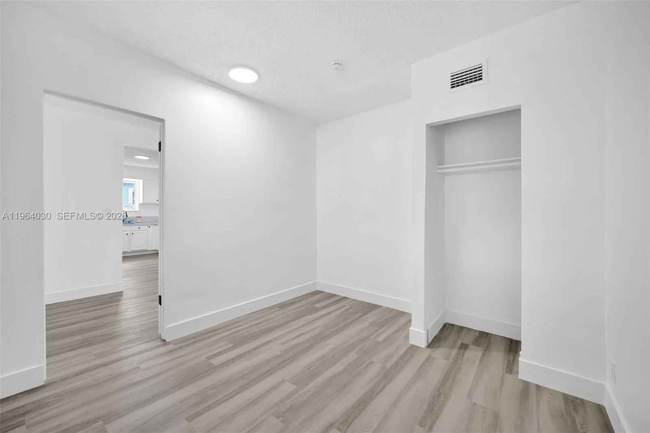 1391 Nw 102nd St - Photo 7 of 33