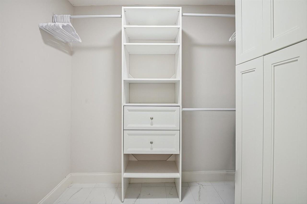 819 Sw 13th St - Photo 3 of 16