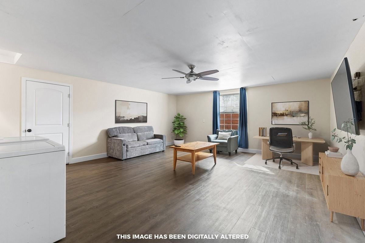 600 Greeneich Pl - Photo 5 of 17