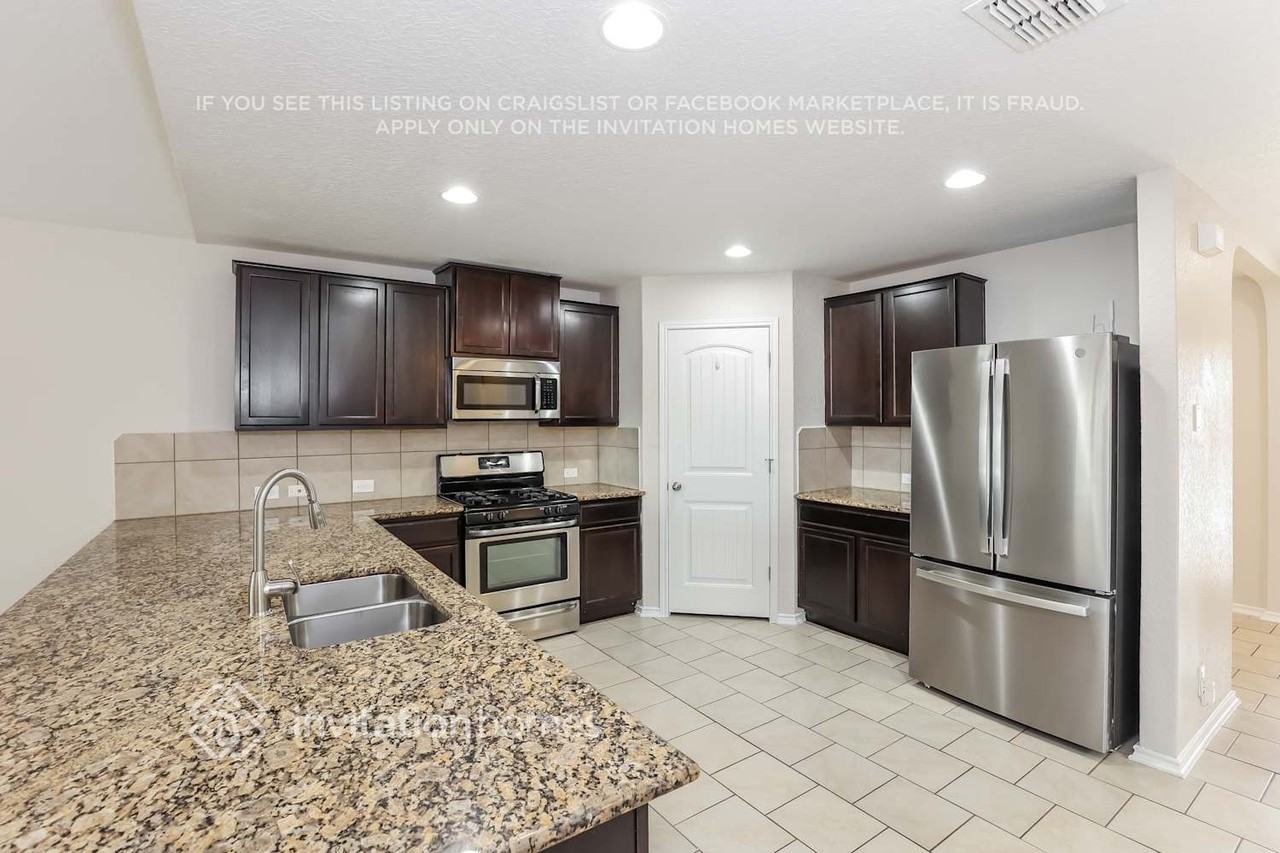 8813 Palmetto Fls - Photo 6 of 15