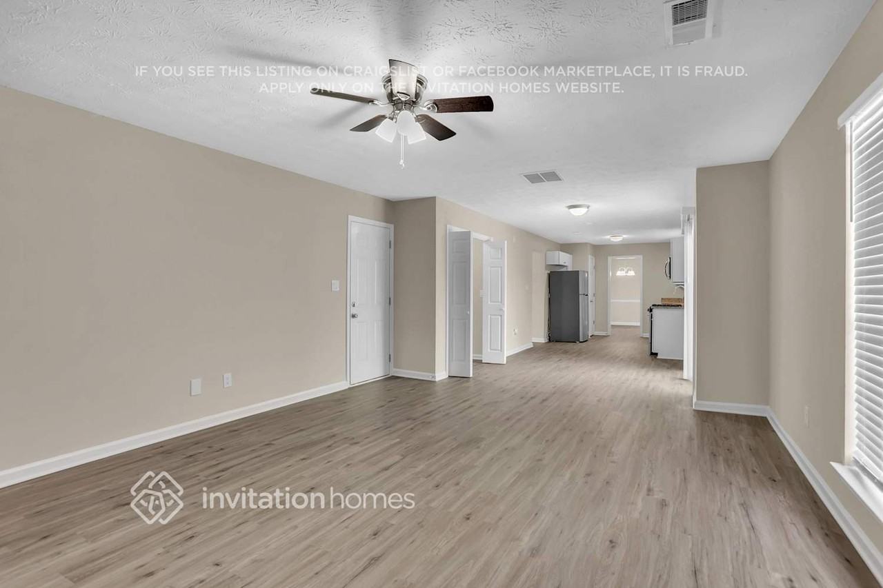 6469 Berryside Ct - Photo 7 of 25