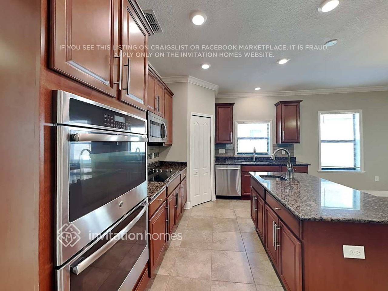 7526 39th Ave E - Photo 7 of 21