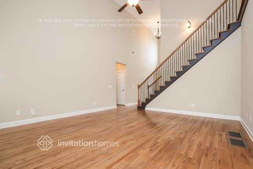 5253 Monarch Dr - Photo 4 of 20