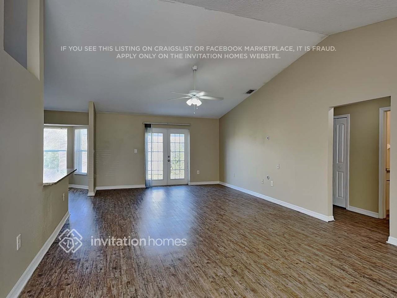 1373 Old Millpond Rd - Photo 3 of 17