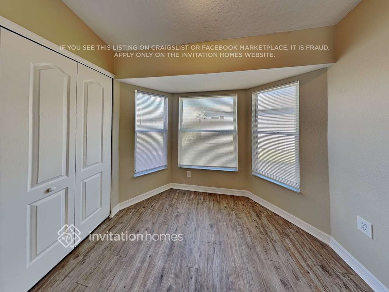 1373 Old Millpond Rd - Photo 5 of 17