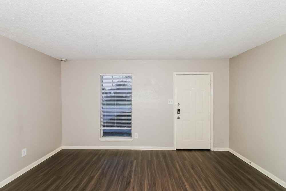 7218 Wren Cir - Photo 3 of 16