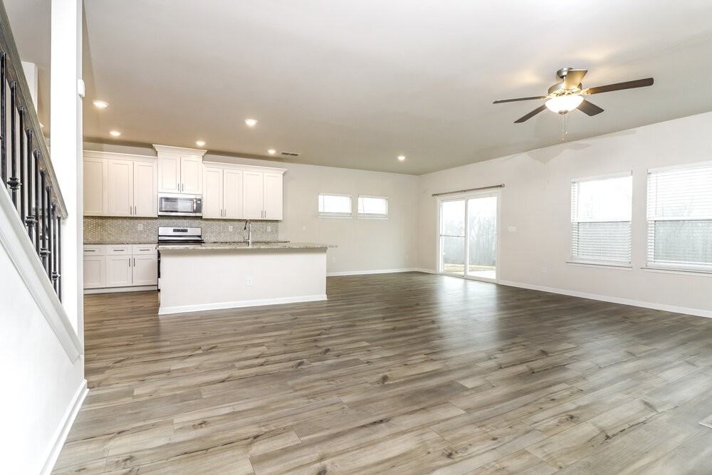 882 Milo Bay St - Photo 5 of 17