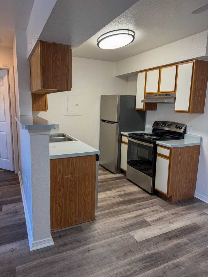 Alameda Pointe - Photo 4 of 50