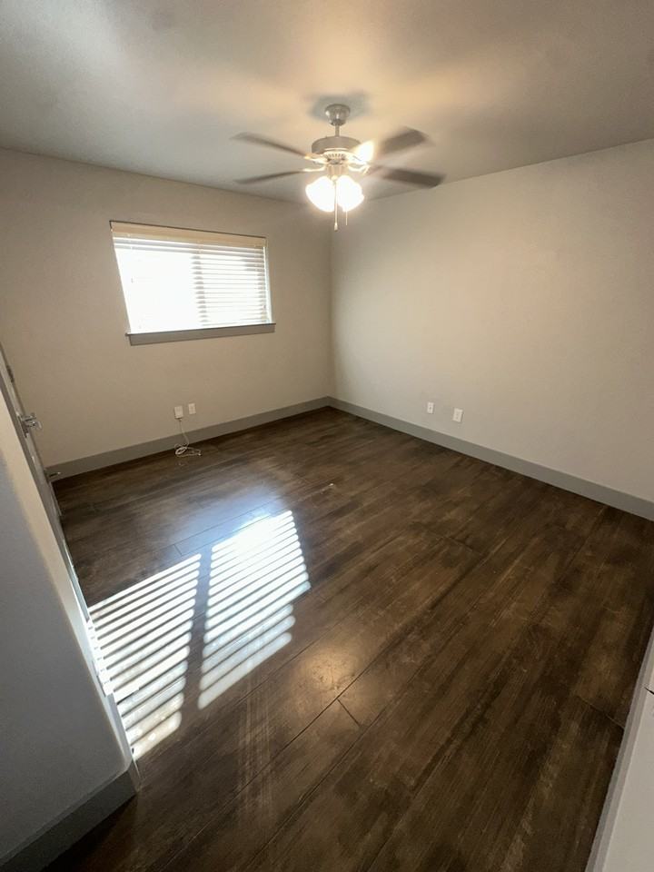 4509 Brutus Lane #B - Photo 7 of 32