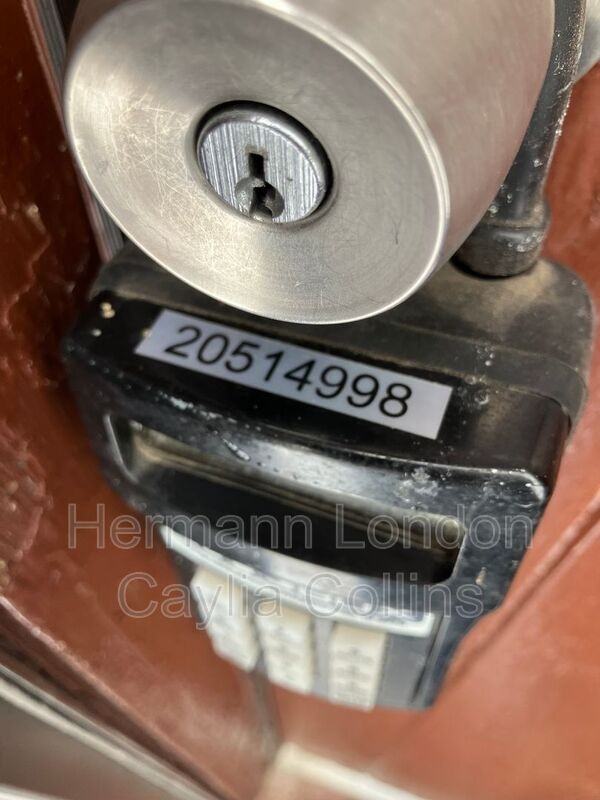 420 Shirley Ave - Photo 3 of 12