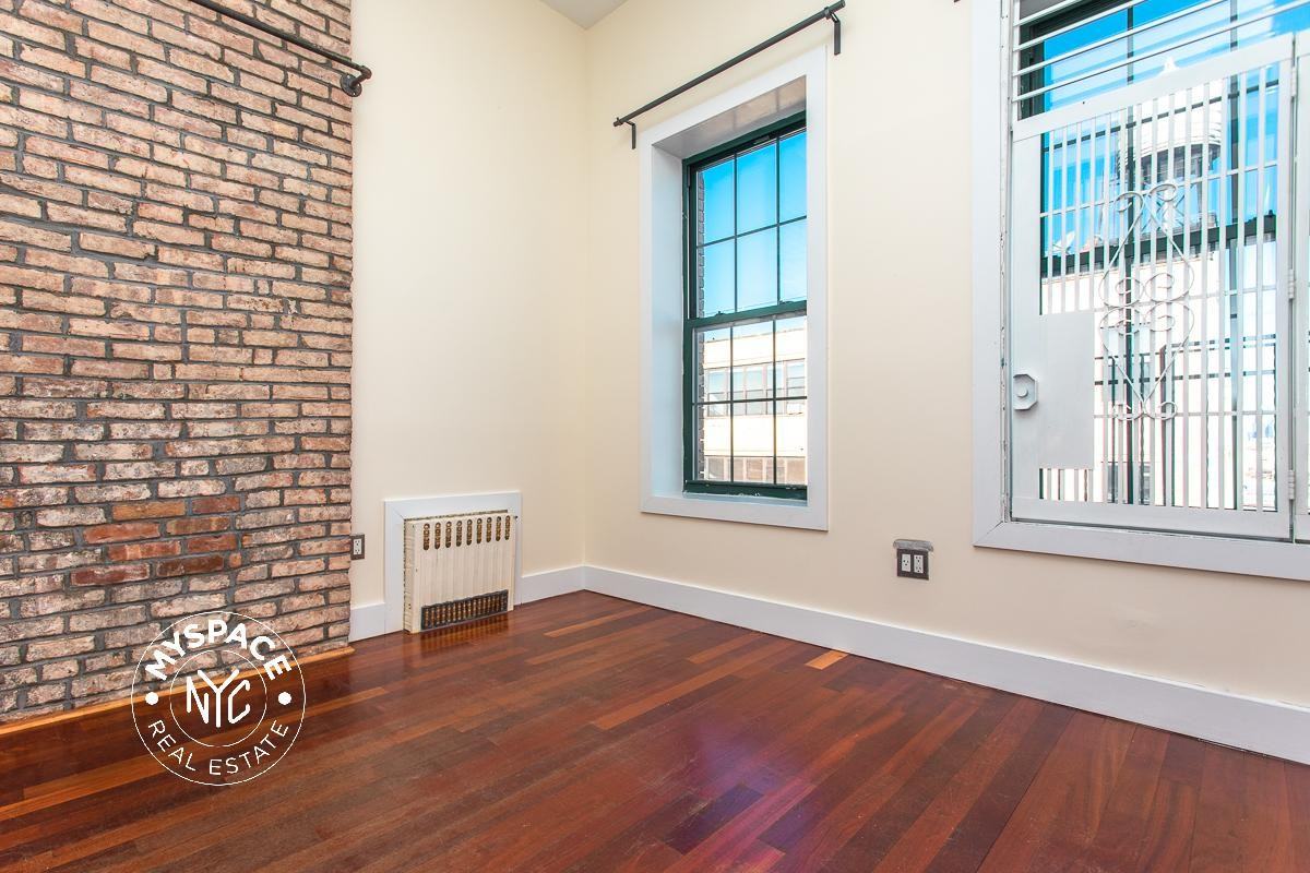 126 Grattan St #4L - Photo 4 of 8