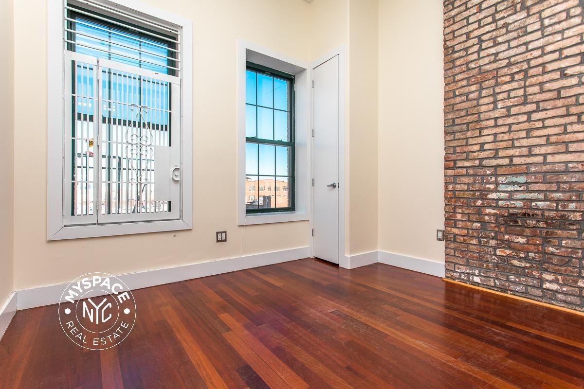 126 Grattan St #4L - Photo 5 of 8